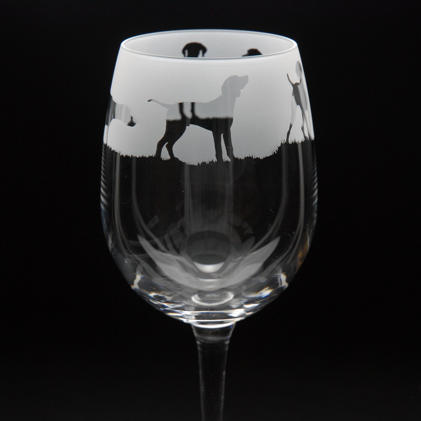 Hungarian Vizsla Dog Crystal Wine Glass - Hand Etched/Engraved Gift