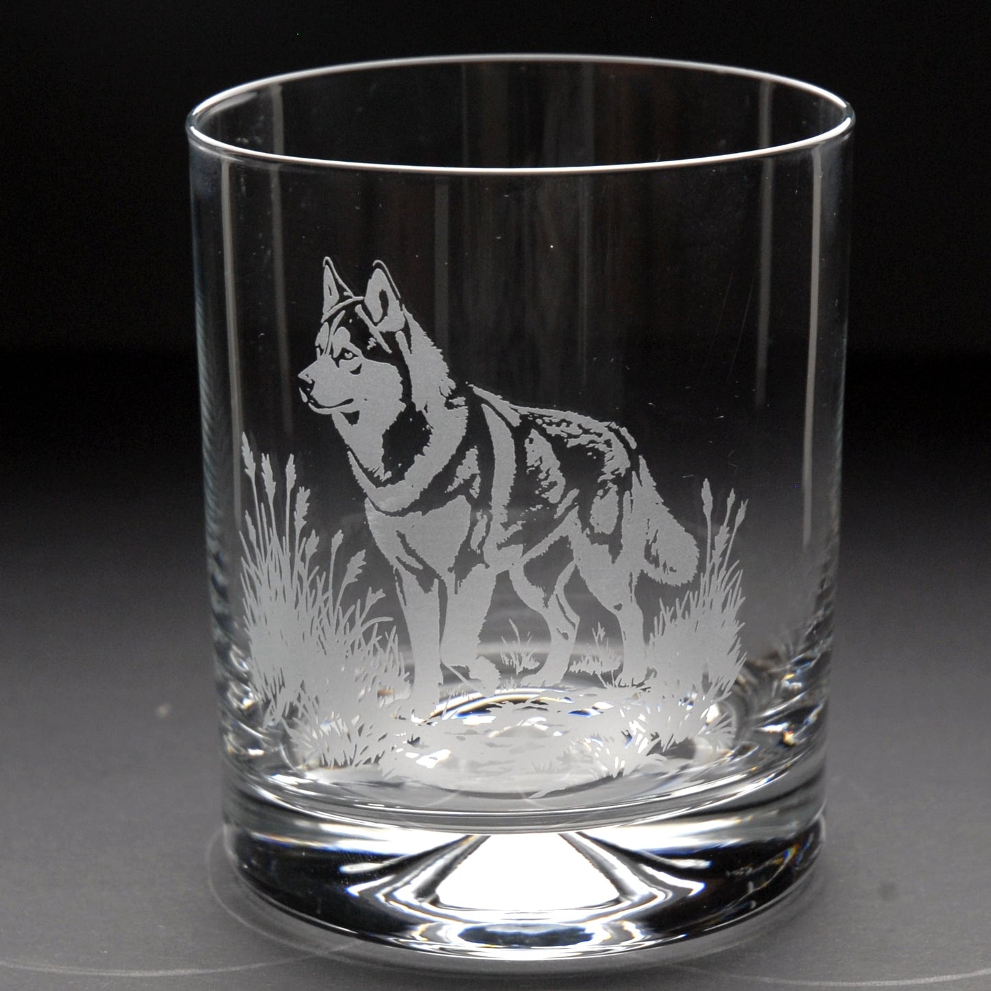 Siberian Husky Dog Whiskey Tumbler Glass - Hand Etched/Engraved Gift