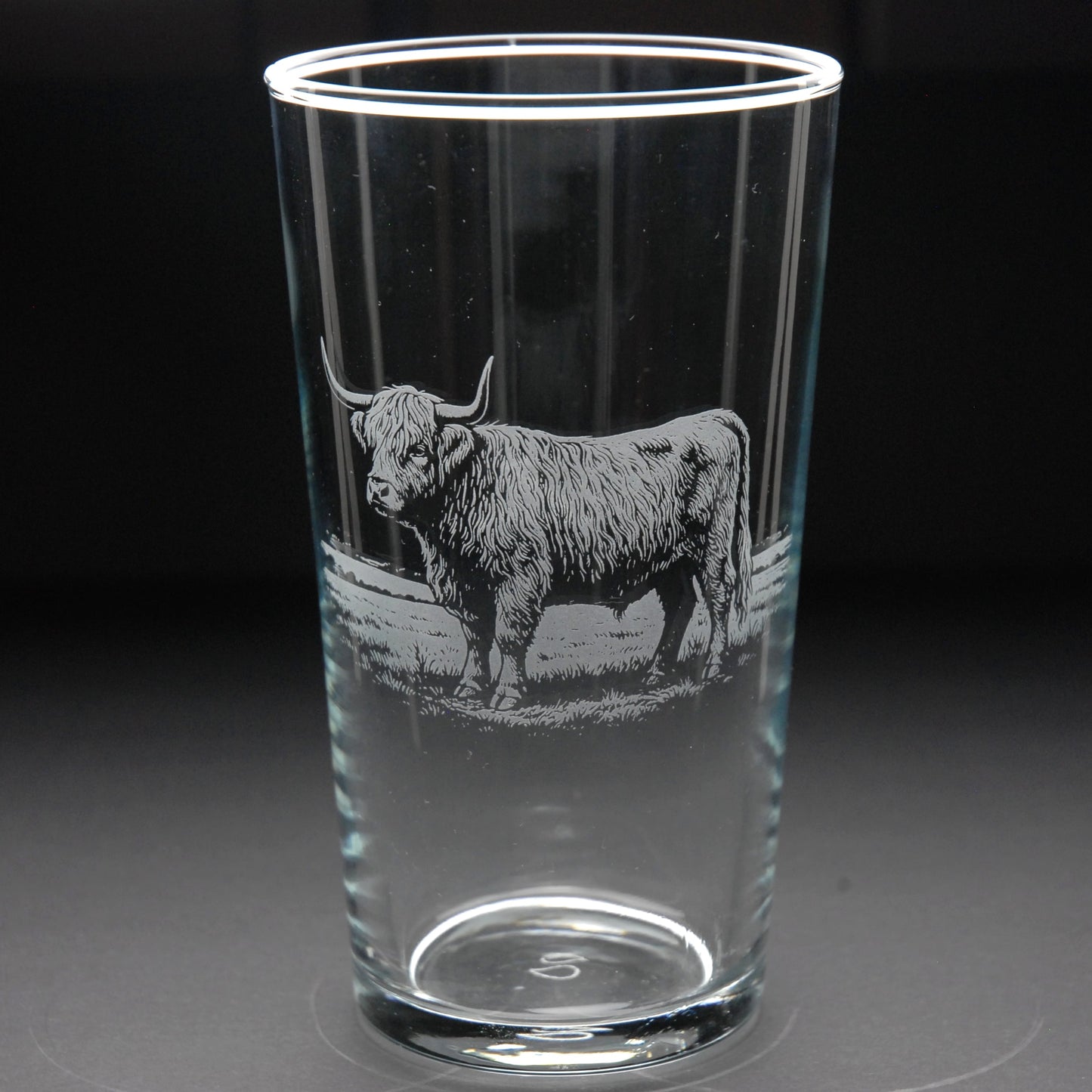 Highland Cow Pint Glass - Hand Etched/Engraved Gift