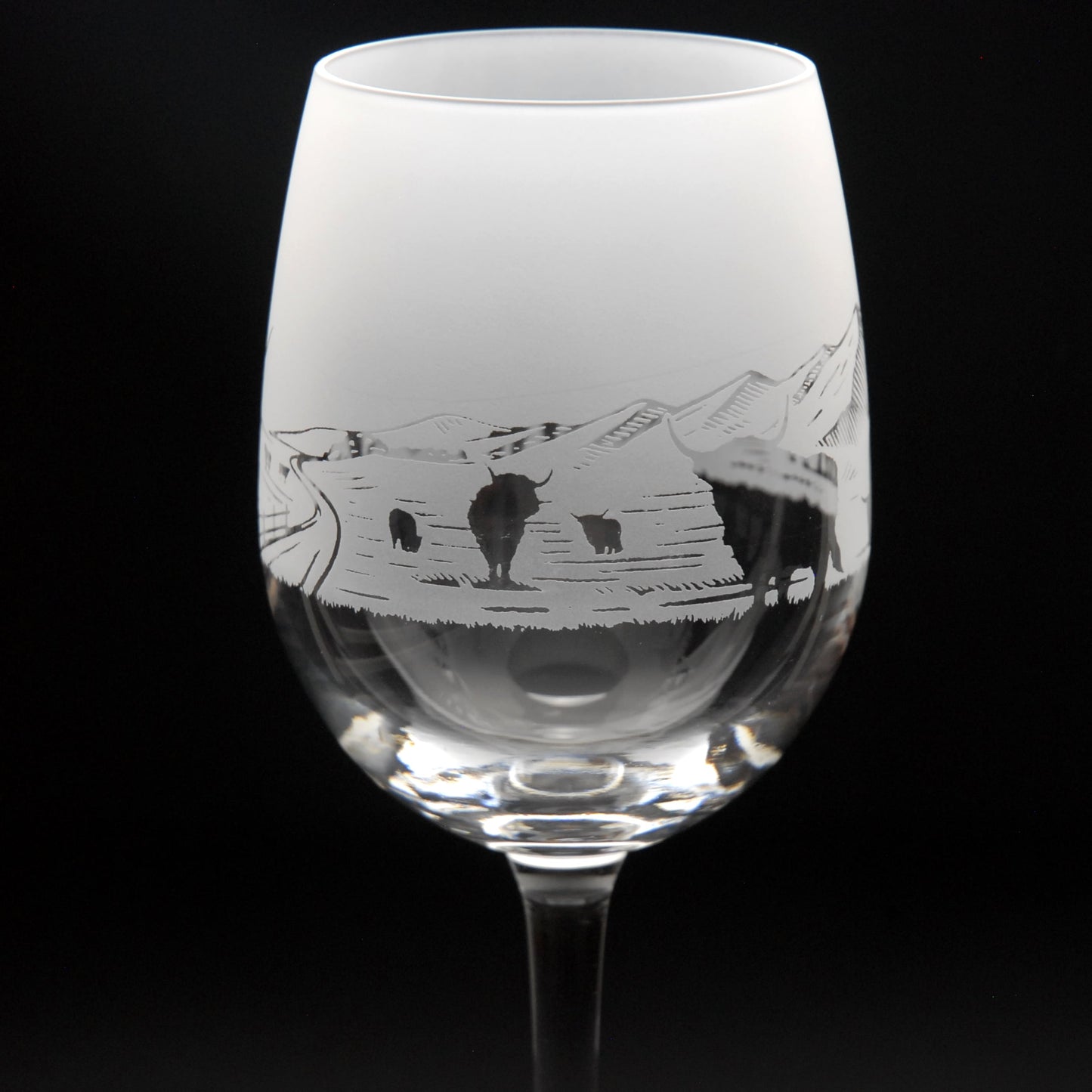 Highland Cattle Crystal Wine Glass - Hand Etched/Engraved Gift