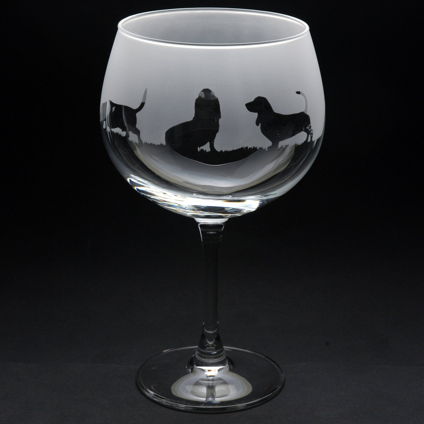 Basset Hound Dog Gin Cocktail Glass - Hand Etched/Engraved Gift