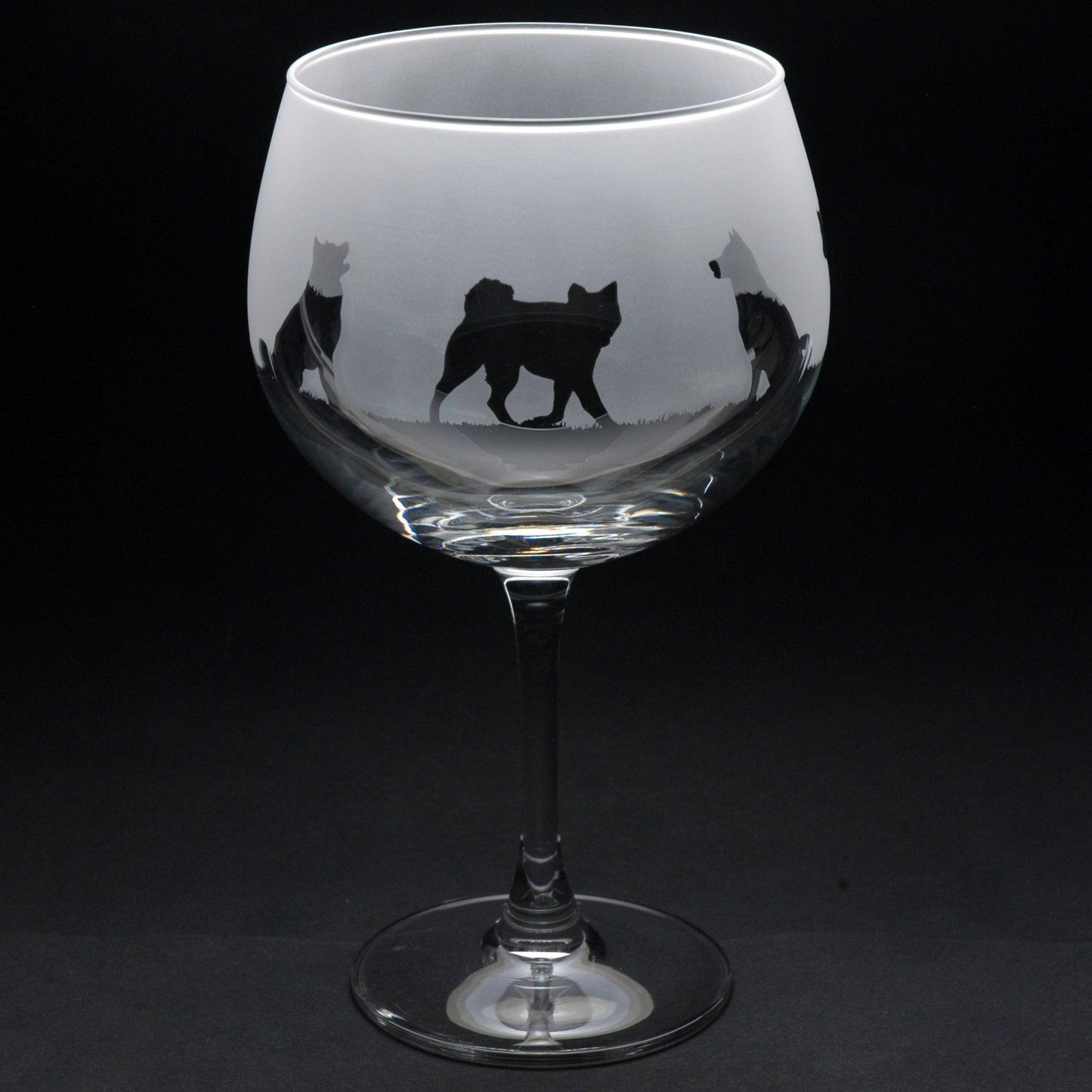 Akita Dog Gin Cocktail Glass - Hand Etched/Engraved Gift