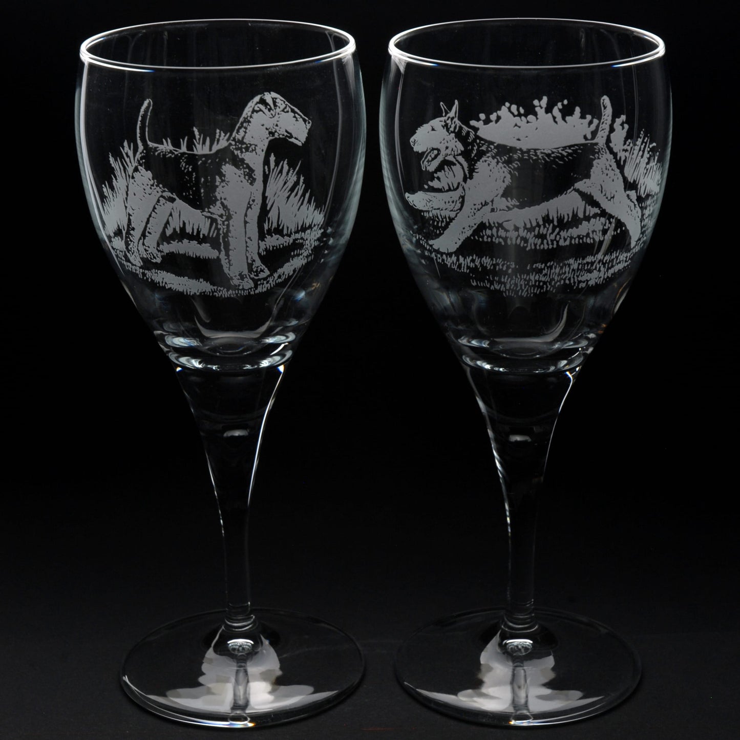Airedale Terrier Dog Crystal Wine Glass - Hand Etched/Engraved Gift
