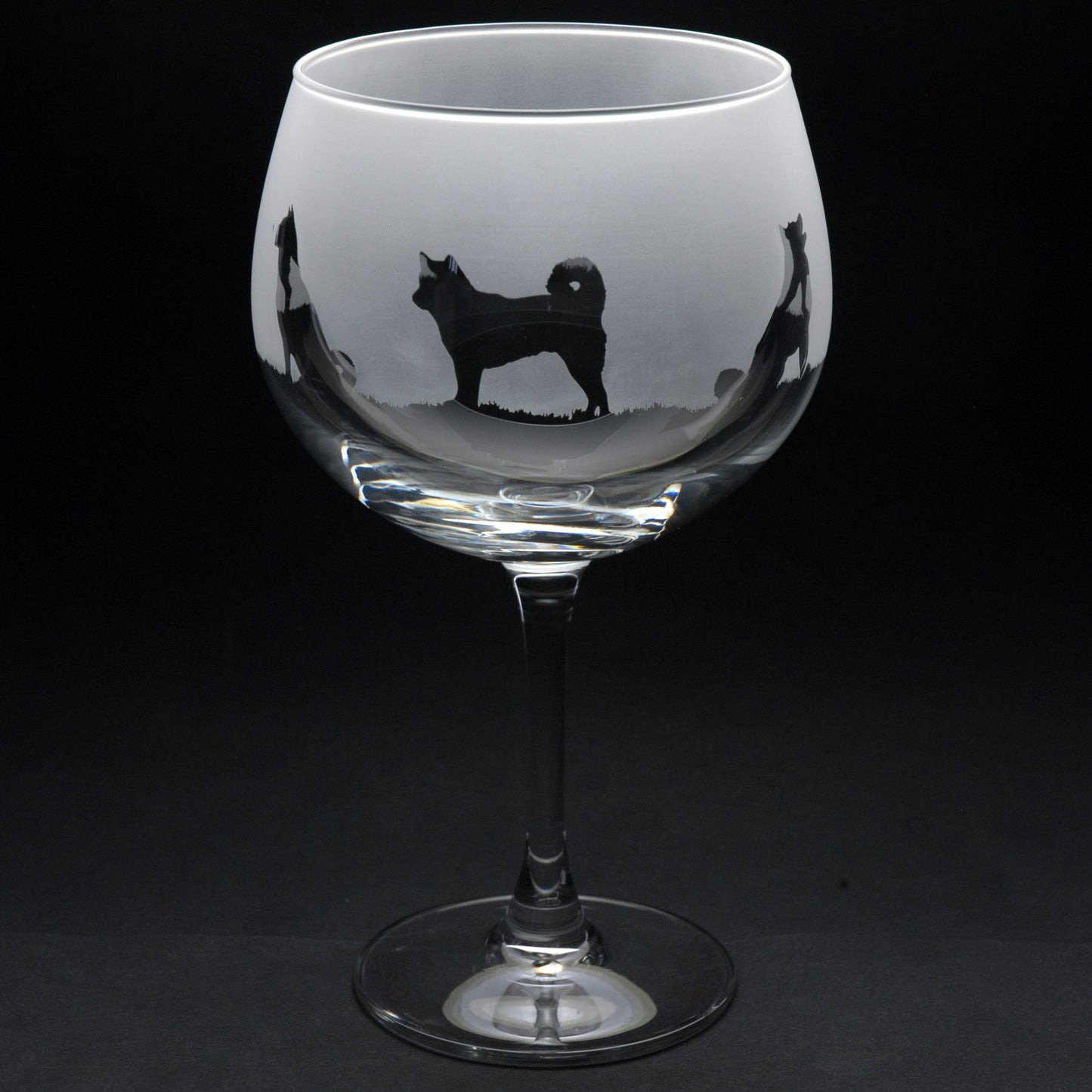 Akita Dog Gin Cocktail Glass - Hand Etched/Engraved Gift